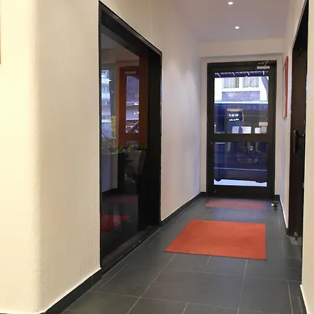 Central Hotel Duesseldorf-3